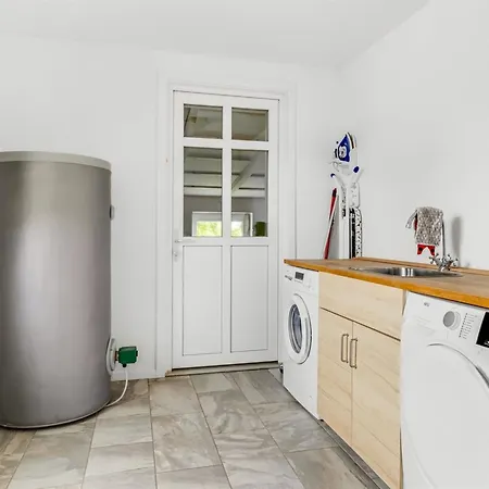 Holiday home Aliza - 14km From The Sea In Western Jutland By Interhome Bredebro