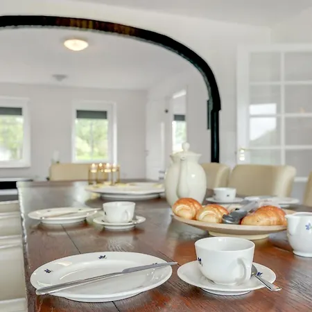 Aliza - 14km From The Sea By Interhome *